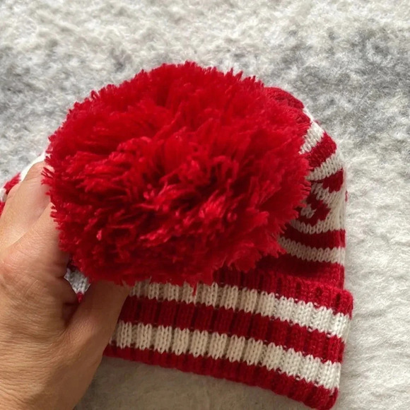 Winter Hat with  Pom Pom - FREE gift with purchase - Picture 8 of 8